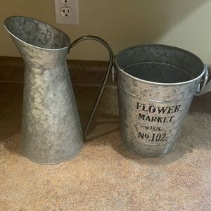 2 piece metal decor set flower market